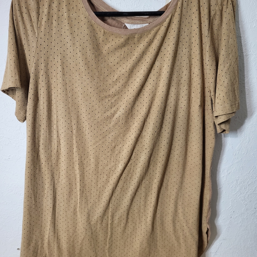 Chic Tan Short Sleeve Top